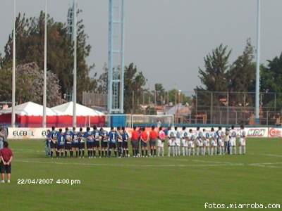 Cantando el himno