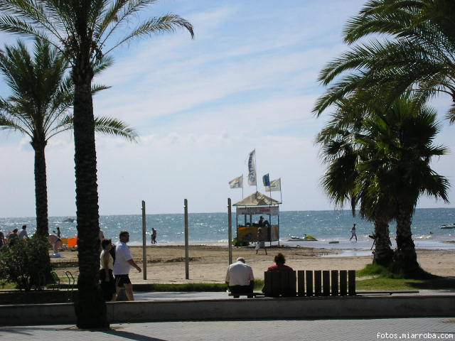 el mar desde el paseo