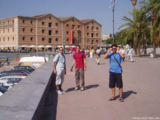 nosotros en el puerto de barcelona