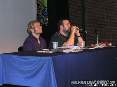 Marcelo y Agustn de IVREA dando la charla...