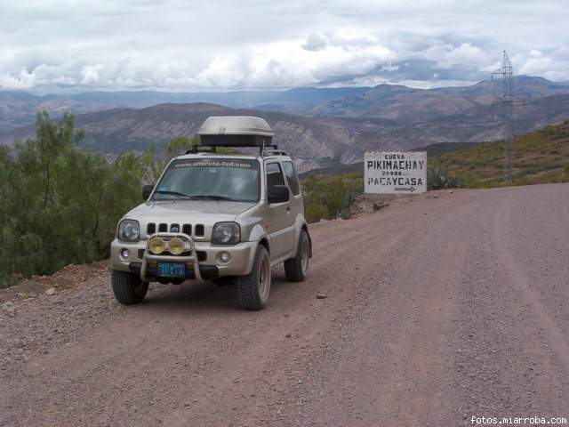 JIMNY EN LA CUEVA DE PIKIMACHAY - AYACUCHO - PERU