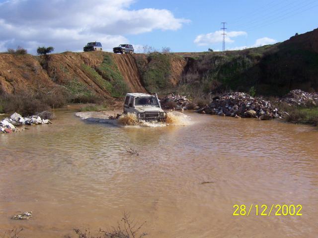 Atravesando un rio