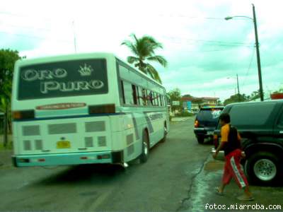 se va el bus a panama