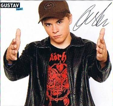 gustav y su firma