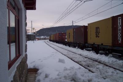 Estacion de Izarra, en Alava. Diciembre 2003