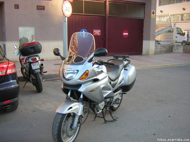 Deauville NT650V