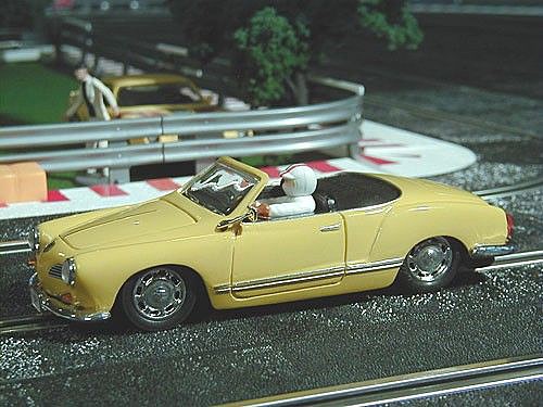 Volswagen Karman-Ghia Convertible Amarillo Volswagen Karman-Ghia Convertible Amarillo