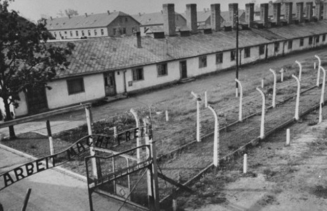 auschwitz1 auschwitz1