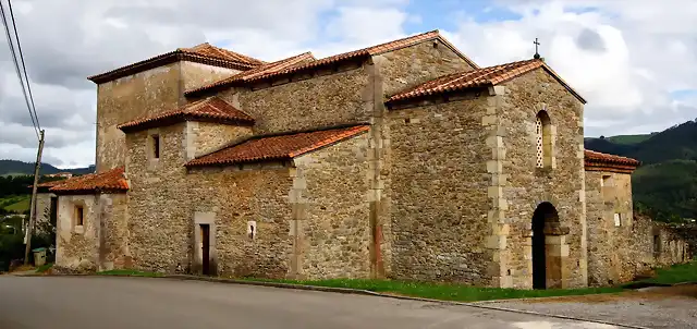 iglesia de San Juan de Santianes de Pravia-Ramo_n