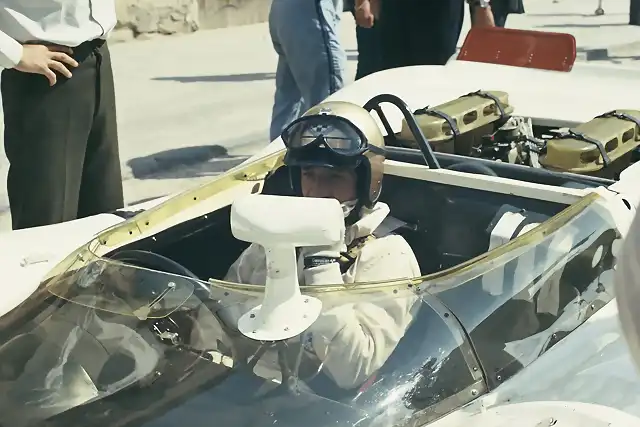 Juan Fernandez en el Porsche 908 de 1969 - copia