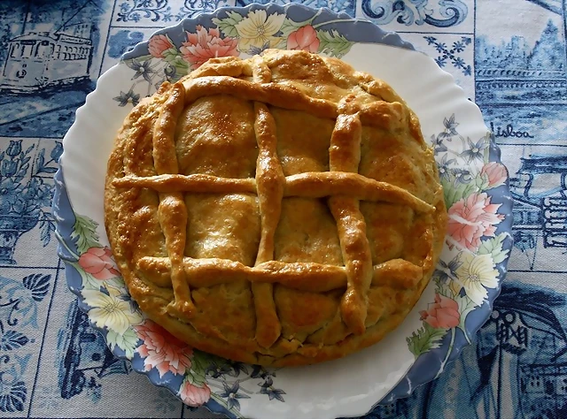 Empanada de bacalao