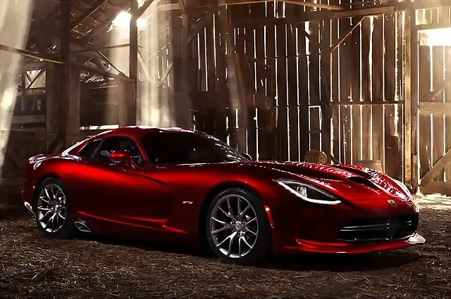 SRT-Viper-2013-650-02