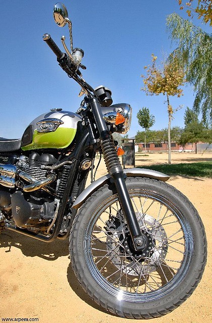 triumph-scrambler-rd