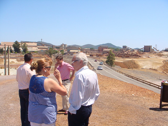 Portavoz Dip. alcaldesa y portav. PP C.Minera de RT. piden apertura mina-Fot.J.Ch.Q.-22.07.11.jpg (12)