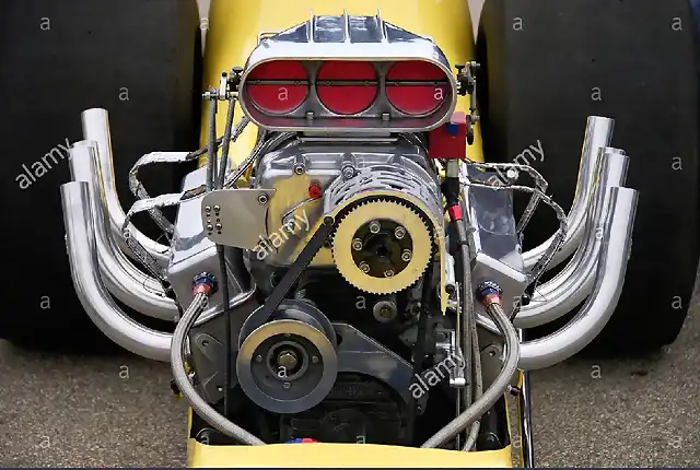 v8-dragster-vagon-motor-california-aah86k