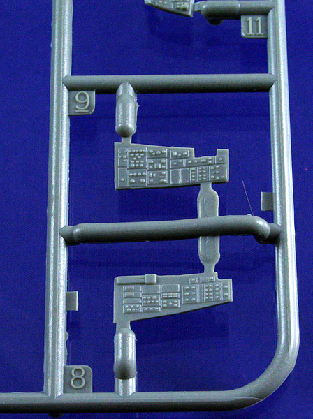 01-Eduard-Falcon-Sprue-kit-inst-panel