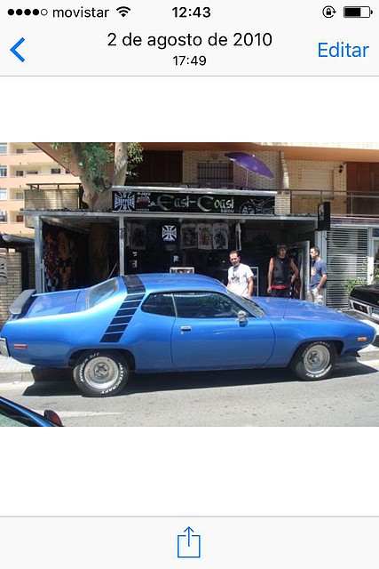 plymouth azul