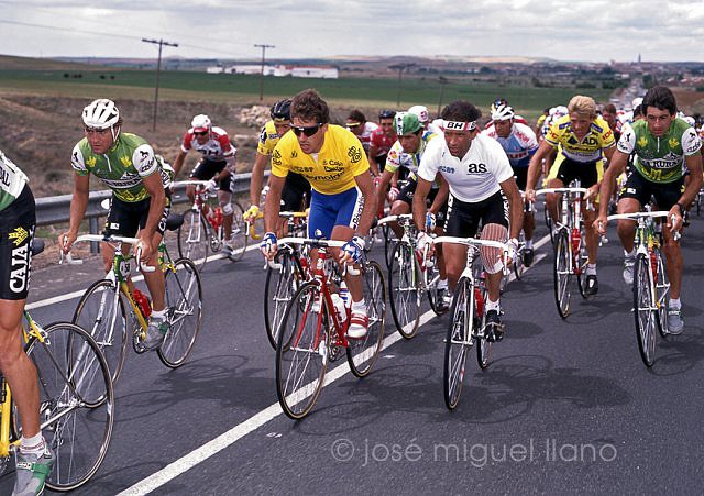 Perico-Vuelta1989-Pino-Lejarreta