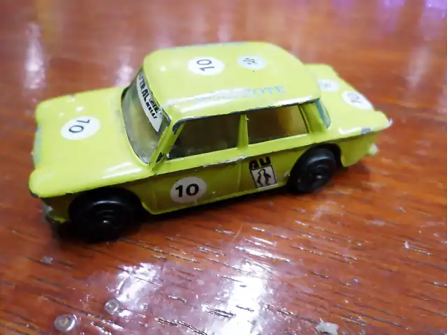 20 Fiat 1500 TN n?10 verde limon