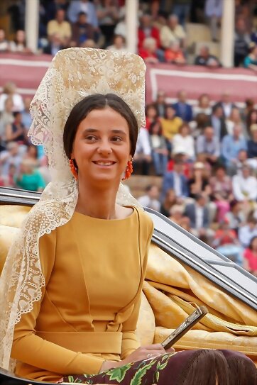 Victoria-federica-toros-efe_12_543x814