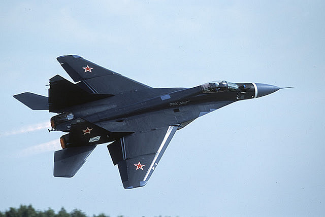 MIG-29K AIR_MiG-29K_lg[1]