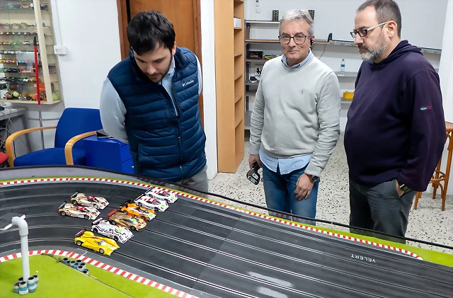 EL SOT GT LMP 1 ( 1 ) (27) EL SOT GT LMP 1 ( 1 ) (27)