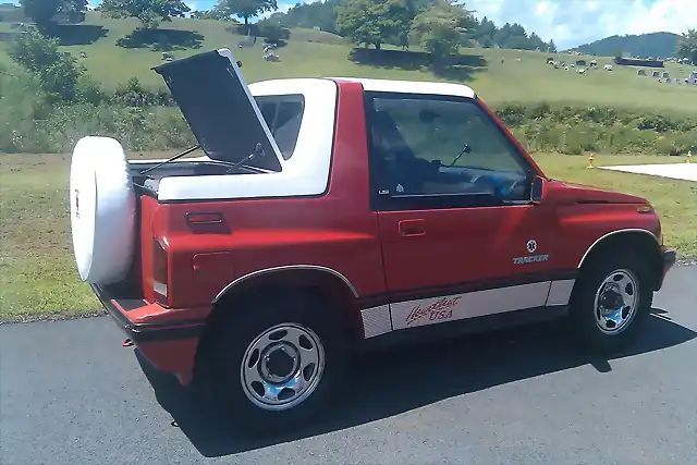 1993-Geo-Tracker-sport-hardtop