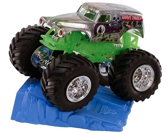 2016 29 gravedigger toy