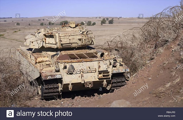 tel-como-saqi-israel-28-oct-2018-un-oxidado-tanque-sobre-una-roca-en-las-alturas-del-golan-recuerda-la-bat