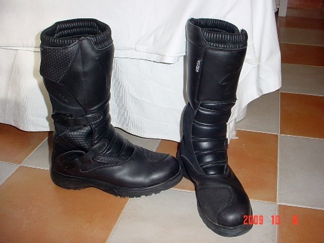 Botas