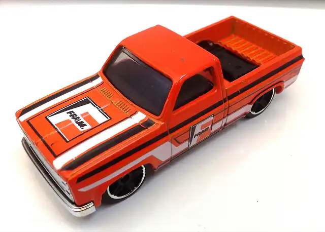 Chevy Silverado 1983_2015_3