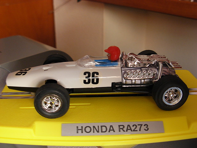 01 HONDA RA273