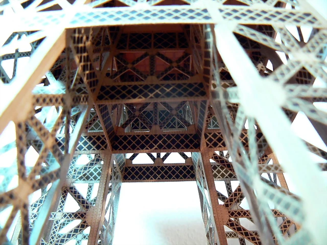Torre Eiffel 32 Torre Eiffel 32