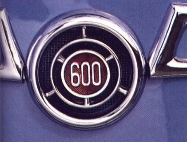 el escudo el seat 600