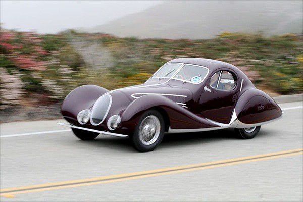 Screamliner_Monterey_1938_Alfa_Romeo_8C_2900B_Touring_Berlinetta