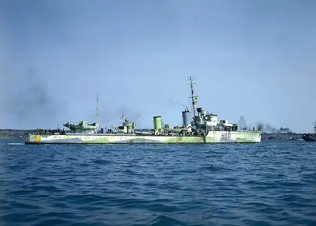 HMCS_Restigouche_(H00)_CT-284