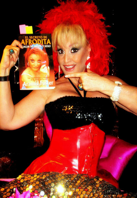 ARAMIS FUSTER ¨LA BRUJA¨ EL SECRETO DE AFRODITA ARAMIS FUSTER ¨LA BRUJA¨ EL SECRETO DE AFRODITA