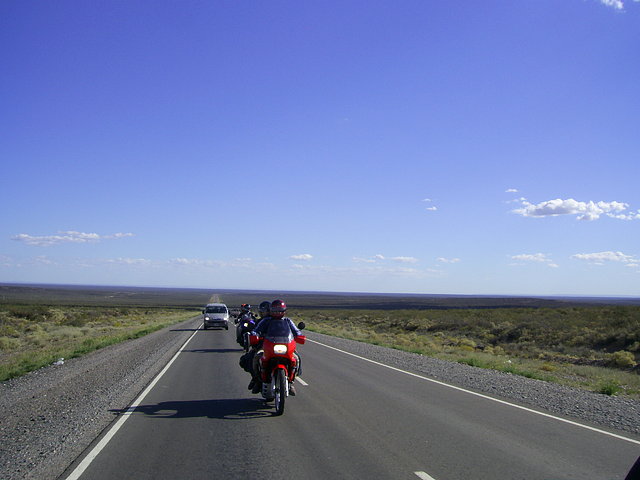 saliendo del Valle Pablo M , Ricardo M atras