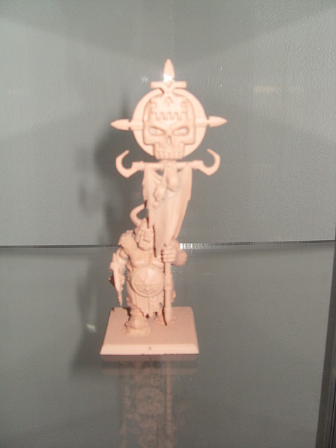 Ogro de Khorne Portaestandarte Ogro de Khorne Portaestandarte