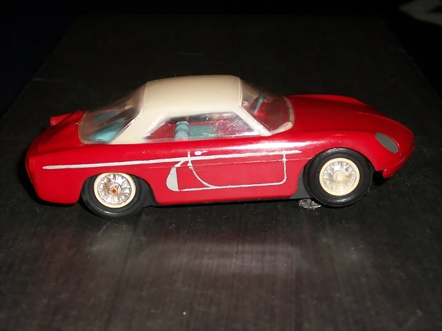 Berlinetta Interlagos Rojo-Blanco 2 Berlinetta Interlagos Rojo-Blanco 2