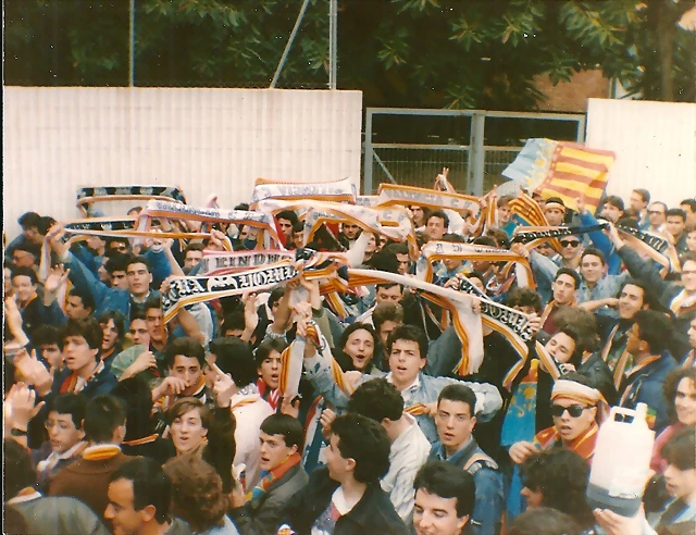 yomus castellon - valencia 90-91 entrando a castalia yomus castellon - valencia 90-91 entrando a castalia