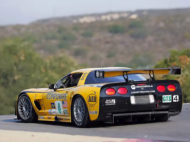 chevrolet-corvette-c5-r-01