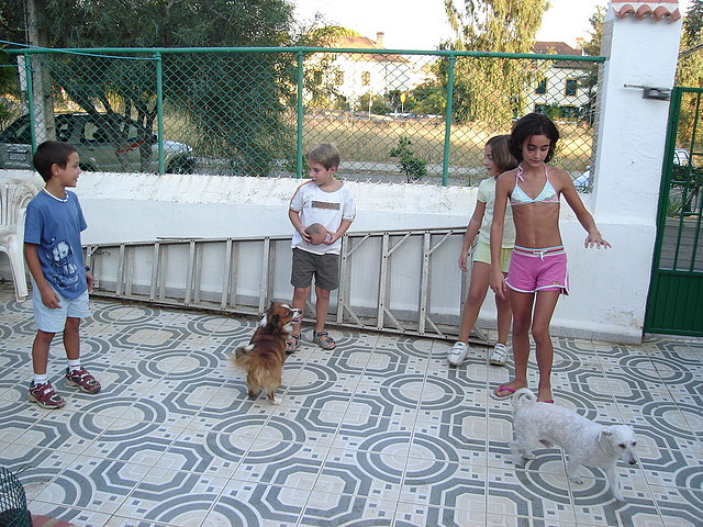 Julio 2006-Cristina y amigos con Mile-Foto.J.Ch.Q (2)