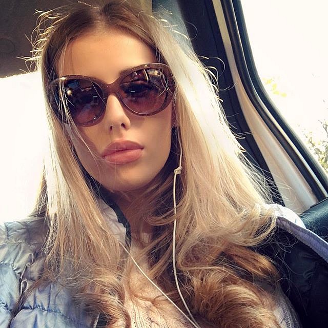 renata_calmish_2015-10-28_12-56-06 renata_calmish_2015-10-28_12-56-06