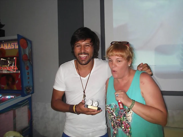 Hugo Gandía con los huevos Hugo Gandía con los huevos