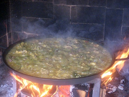 paella haciendose