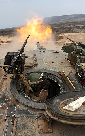 Abrams_turret_fire_above