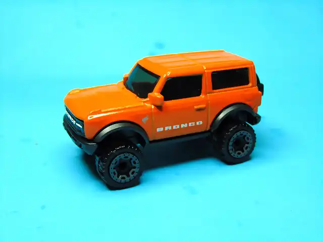 Bronco '21 Hot Wheels 21.25.27