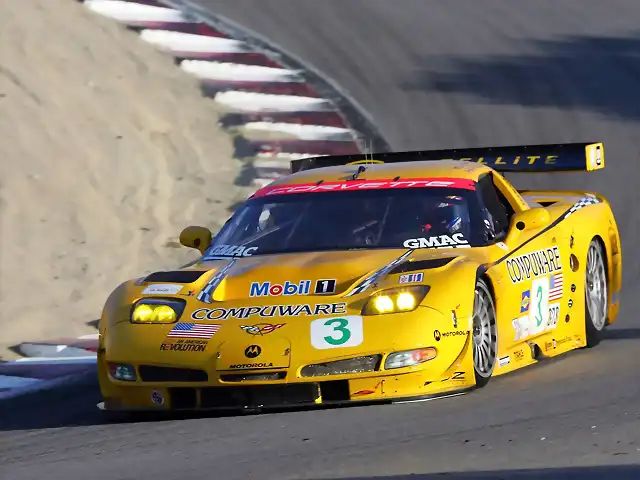 chevrolet-corvette-c5-r-03 (1)