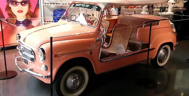 Fiat-600-Jolly-Motor Village